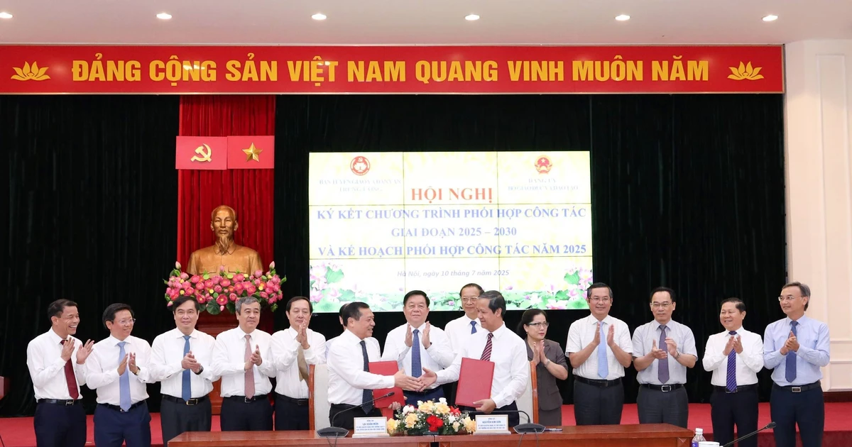 Ban Tuyên giáo và Dân vận Trung ương, Đảng ủy Bộ GD&ĐT ký chương trình phối hợp