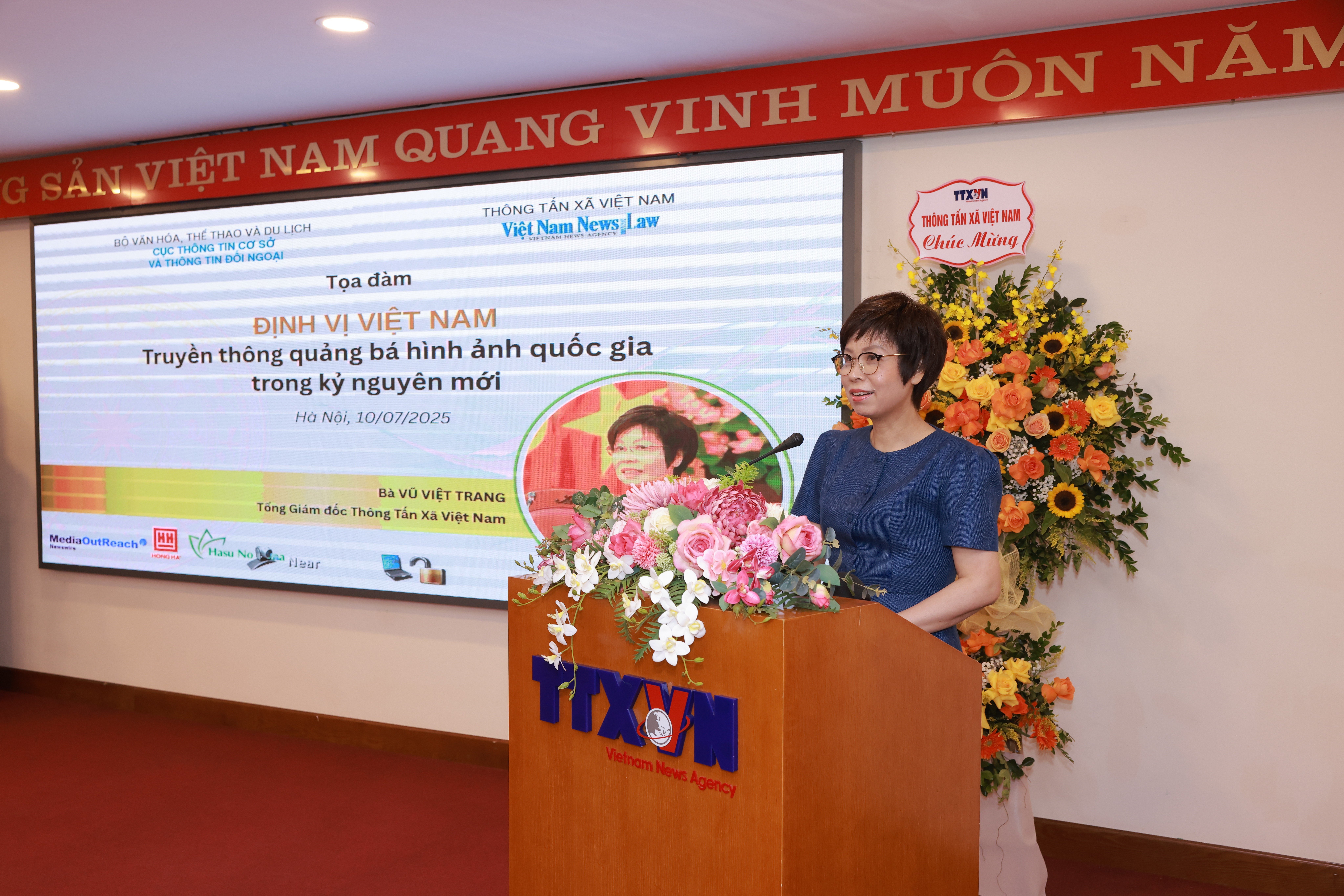  bà Vũ Việt Trang, Tổng Giám đốc Thông tấn xã Việt Nam