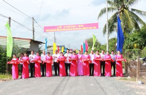 Tan Tru Commune: Opening key projects to welcome the Commune Party Congress