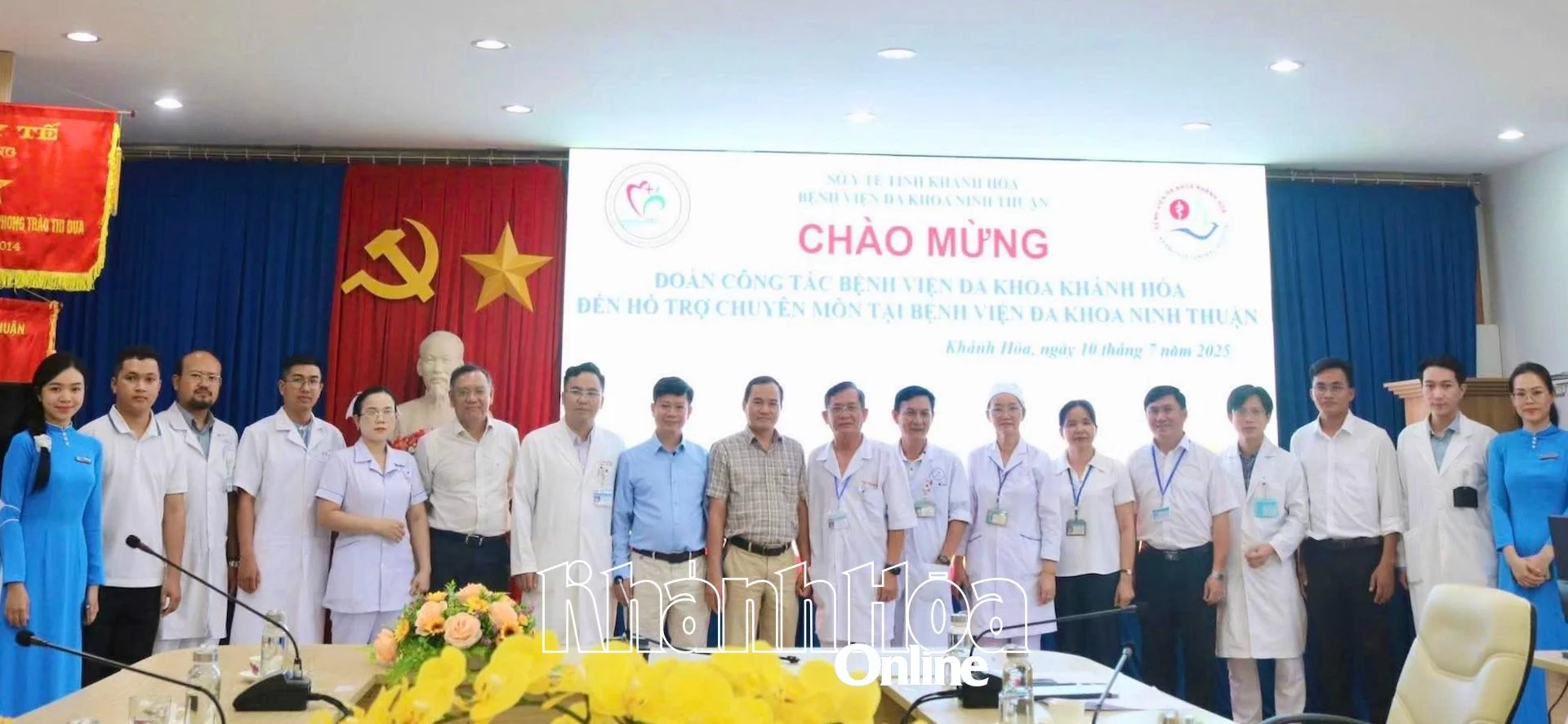 គណៈប្រតិភូធ្វើការពីមន្ទីរពេទ្យទូទៅ Khanh Hoa បានផ្ទេរបច្ចេកវិទ្យាទៅមន្ទីរពេទ្យទូទៅ Ninh Thuan