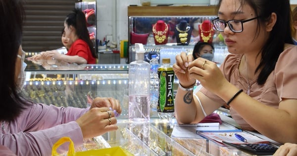 Giá vàng hôm nay, 11-7: Tiếp tục đà tăng