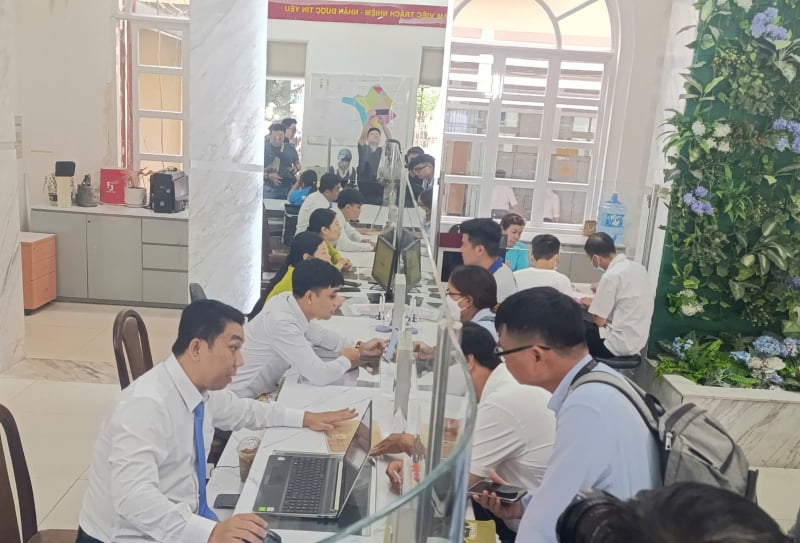 Thời gian đầu triển khai mô hình chính quyền địa phương 2 cấp không tránh khỏi những vướng mắc -0