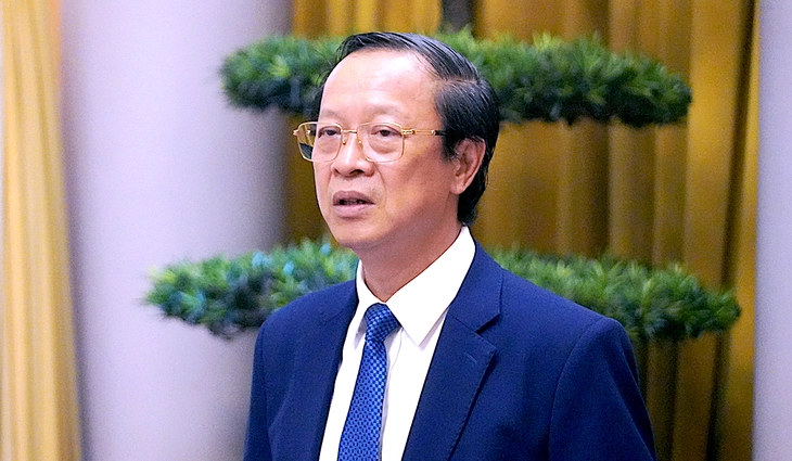 Thứ trưởng Bộ Giáo dục và Đào tạo: Dự kiến xếp lại bảng lương một số chức danh nhà giáo - Ảnh 1.