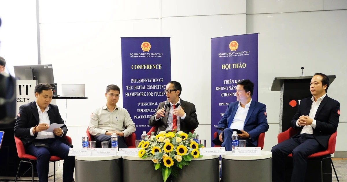 Đưa năng lực số vào 'mạch sống' chương trình đào tạo đại học