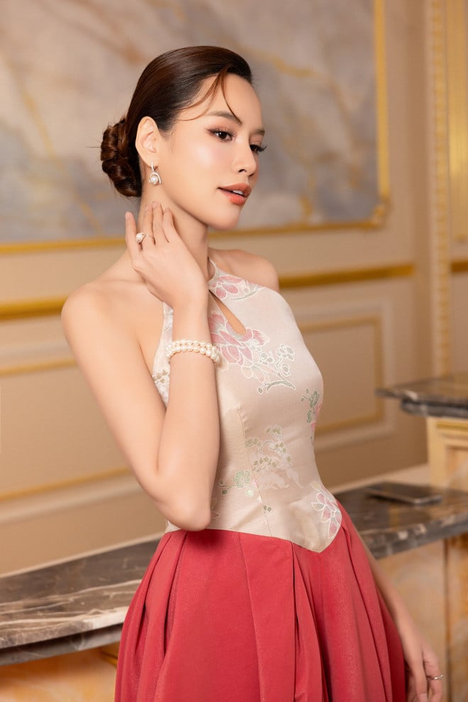 hoa-hau-le-hoang-phuong.jpg