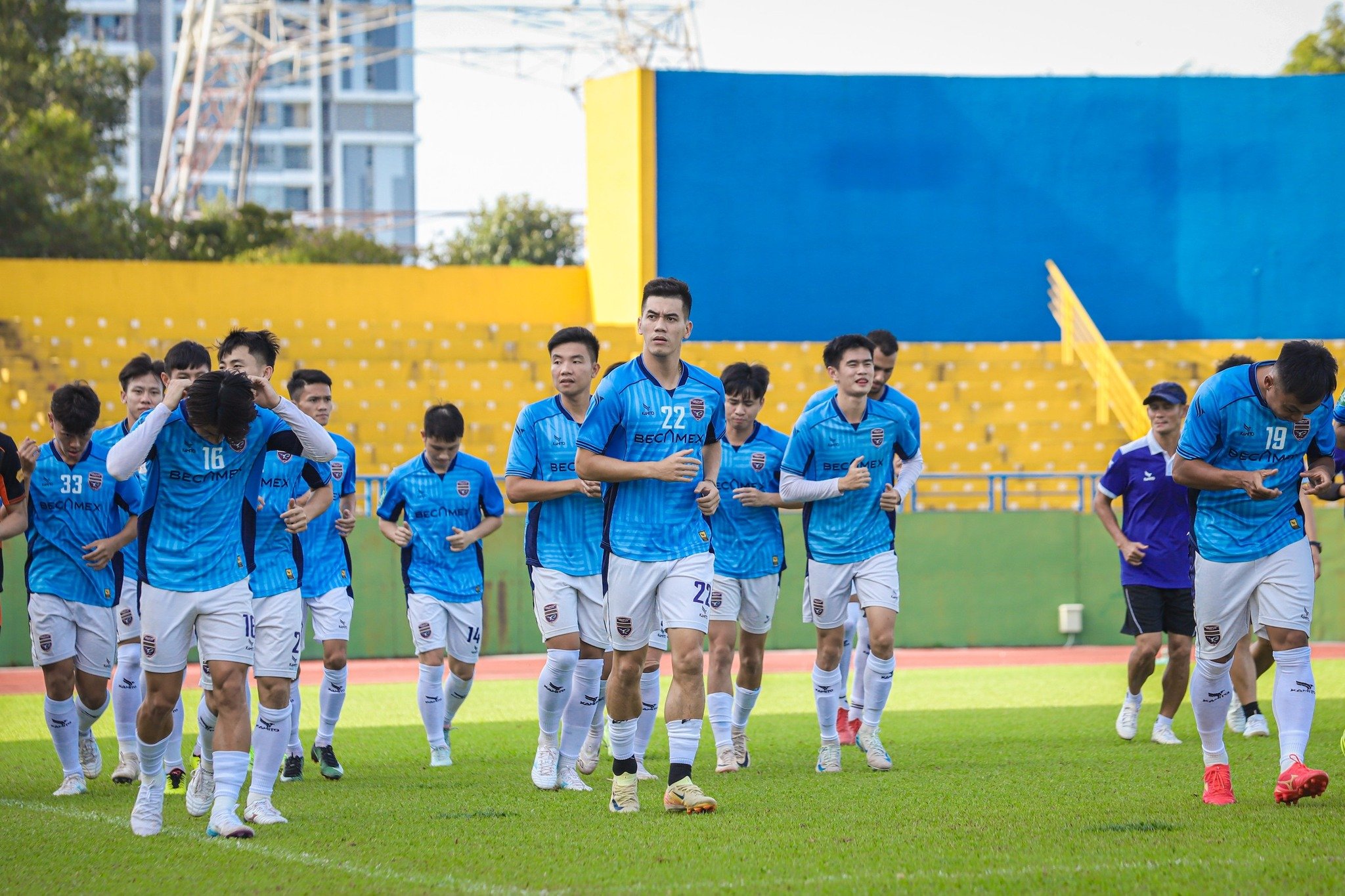 CLB Bình Dương ký học trò cũ ông Park Hang-seo: Tìm lại đỉnh cao với Tiến Linh?- Ảnh 3.