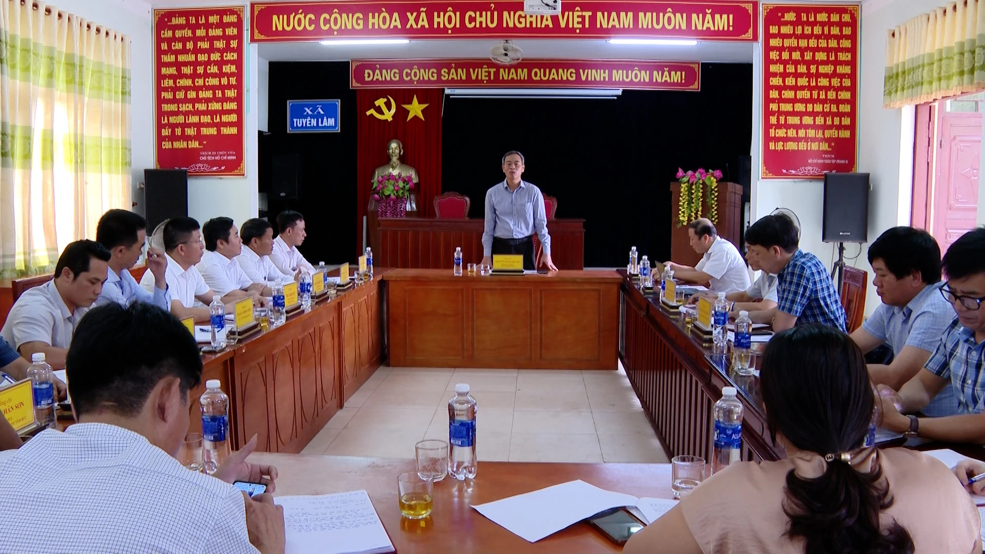 Phó Bí thư Tỉnh ủy, Chủ tịch HĐND tỉnh Nguyễn Đăng Quang kiểm tra tình hình hoạt động của xã Tuyên Lâm
