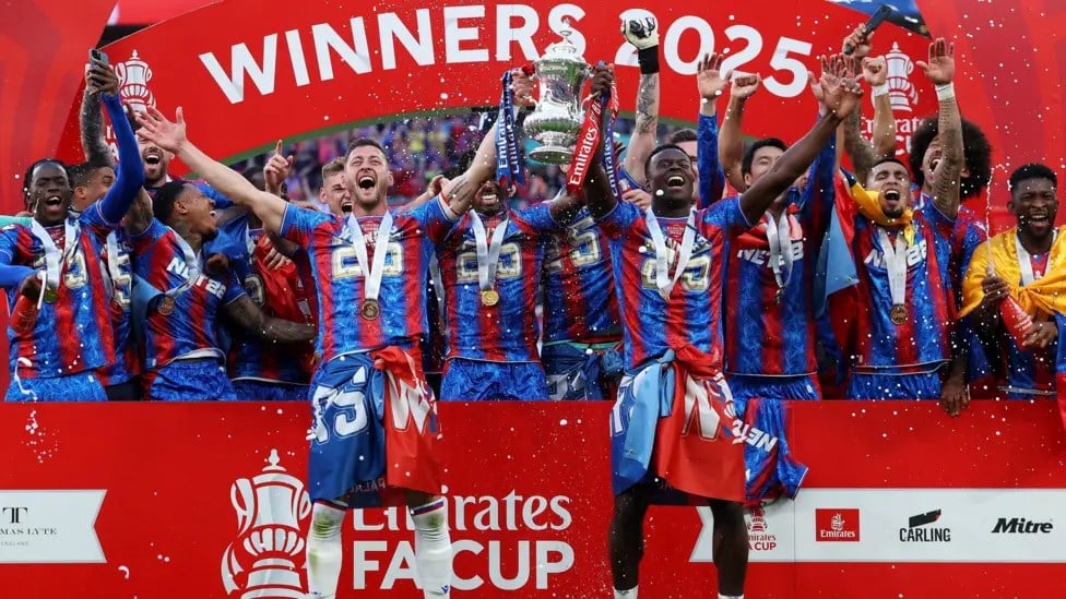 Crystal Palace se voit retirer sa place en Ligue Europa par l'UEFA, Nottingham Forest en profite - photo 2