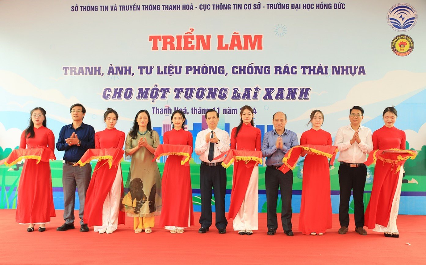 Khai mạc triển lãm, tranh ảnh, tư liệu tuyên truyền phòng, chống rác thải nhựa năm 2024 tại Thanh Hoá 