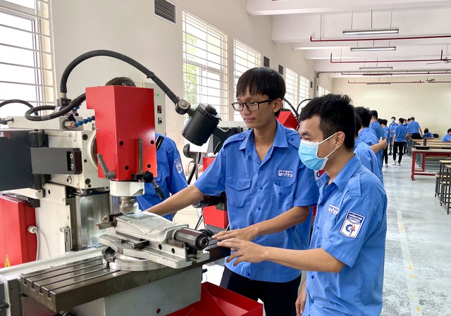 Ngành công nghệ chiến lược nào sẽ được cấp học bổng và sinh hoạt phí? - Ảnh 1.