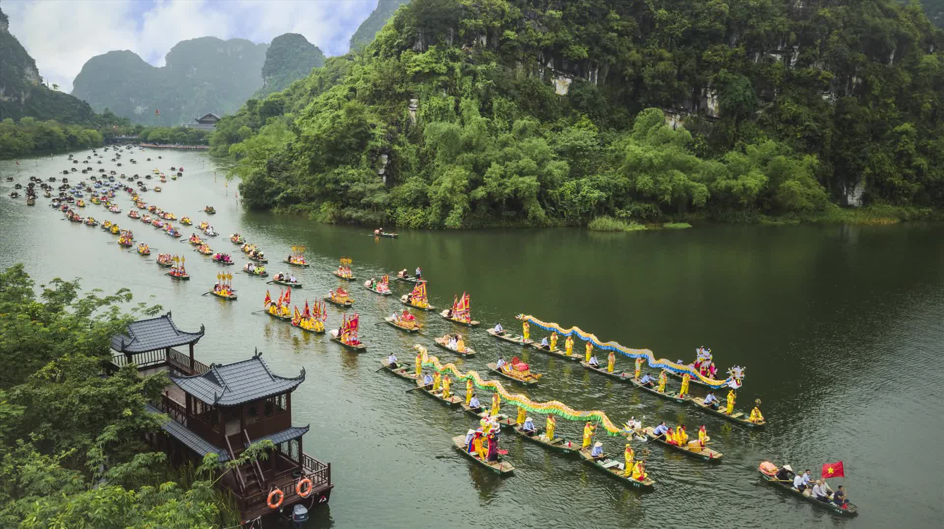 Đánh thức di sản lễ hội: Cơ hội vàng cho du lịch Ninh Bình - Ảnh 1.
