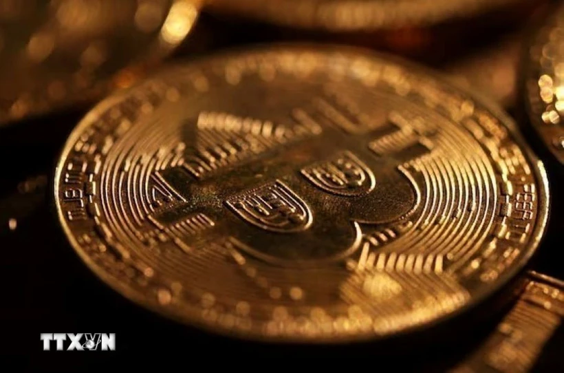Bitcoin tiếp tục đà tăng tốc, phá vỡ mốc 113.000 USD