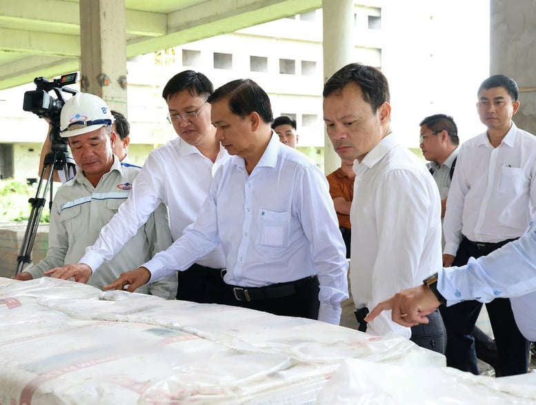 Chủ tịch UBND TP. Cần Thơ kiểm tra dự án nghìn tỷ bỏ hoang- Ảnh 1.