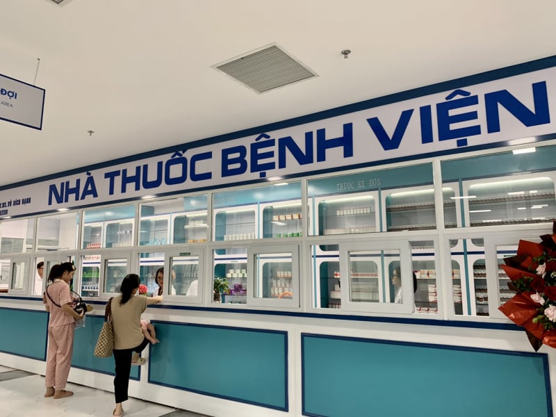 Người đứng đầu bệnh viện phải bảo đảm cung ứng đủ thuốc cho điều trị -0