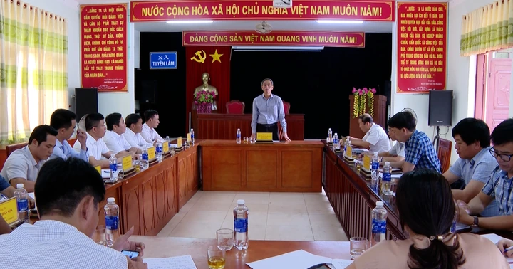 Phó Bí thư Tỉnh ủy, Chủ tịch HĐND tỉnh Nguyễn Đăng Quang kiểm tra tình hình hoạt động của xã Tuyên Lâm