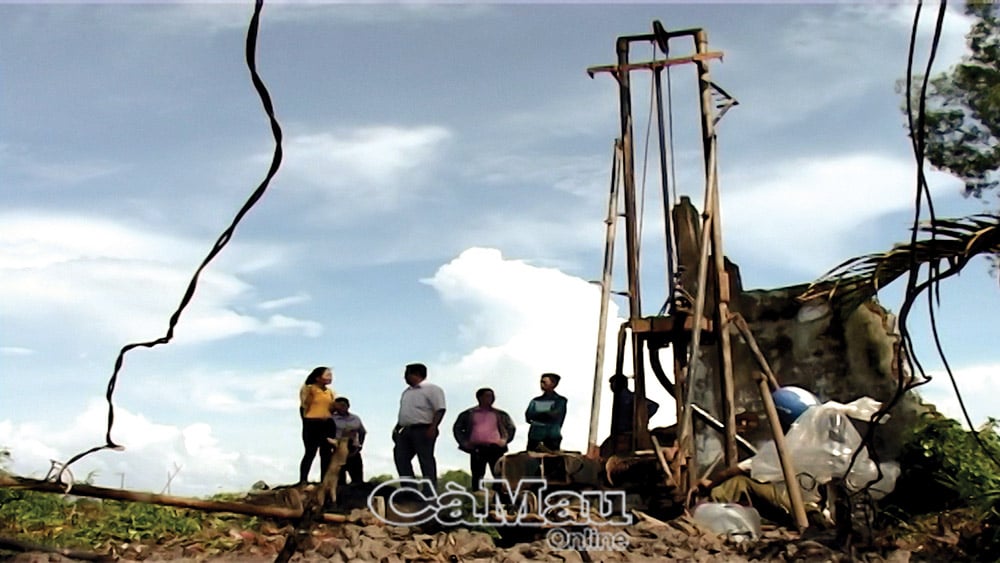 Khoan giếng khai thác nước ngầm ở Cà Mau.