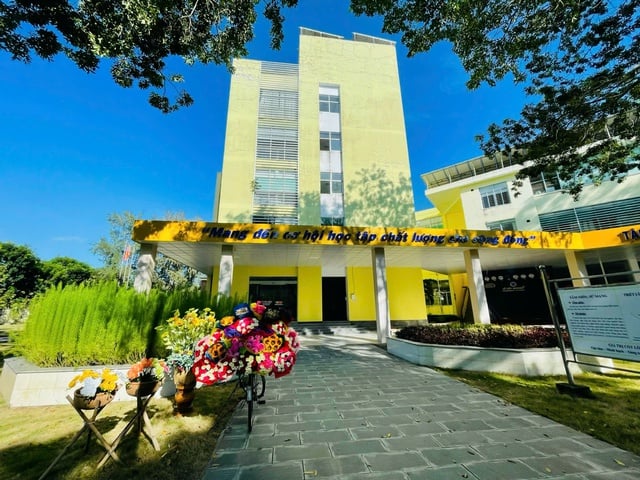 Trường ĐH Trà Vinh thăng hạng 29 trong Top 400 của WURI Ranking 2025 - Ảnh 1.