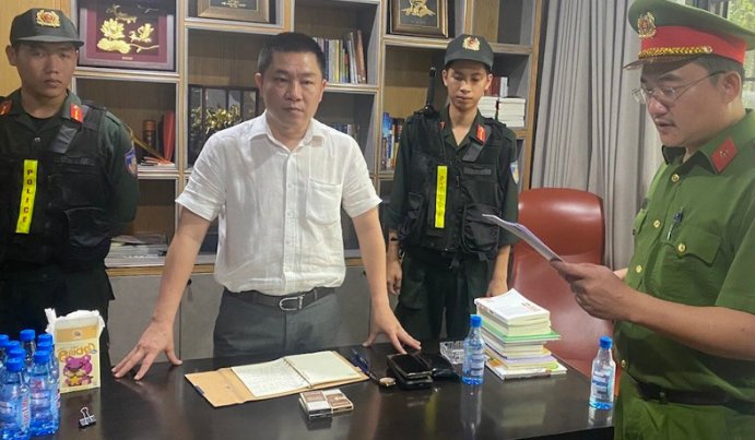 Cựu Chủ tịch LDG vừa thoát vòng lao lý cổ phiếu liền tăng trần 5 phiên liên tiếp phải giải trình với HoSE