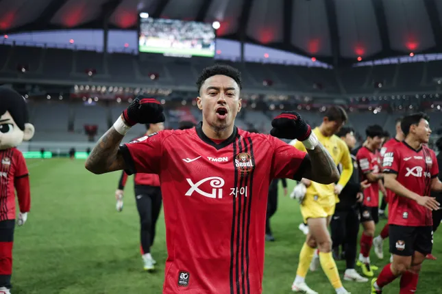 Receiving an unfavorable ruling from a Korean court, Jesse Lingard demands to remove the photo album 1