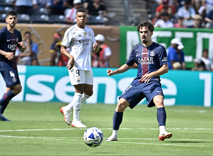 Thảm bại trước PSG, Real Madrid quyết chỉnh đốn dàn sao Galacticos - Ảnh 6.