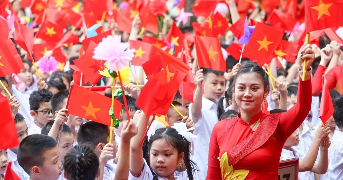 Chính phủ sẽ xếp lại bảng lương của giáo viên mầm non, phổ thông