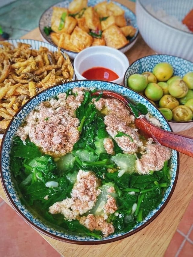 Không phải nước rau muống luộc, nhộng rang ăn với món canh này ngon nhất- Ảnh 5.