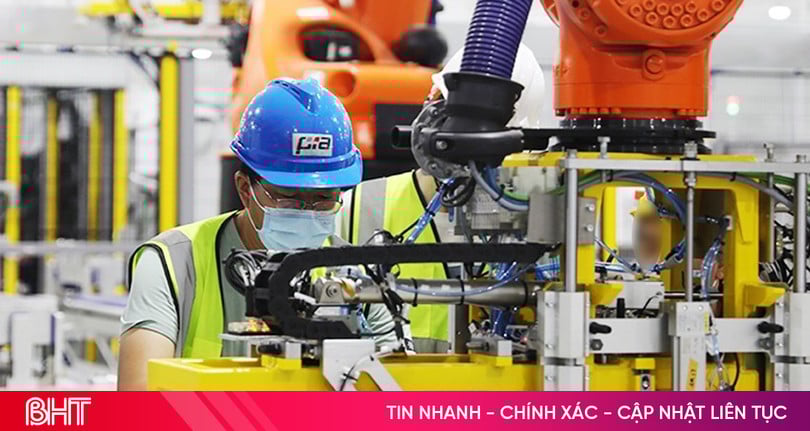 "Chốt" phương án tăng lương tối thiểu vùng 7,2% từ năm 2026