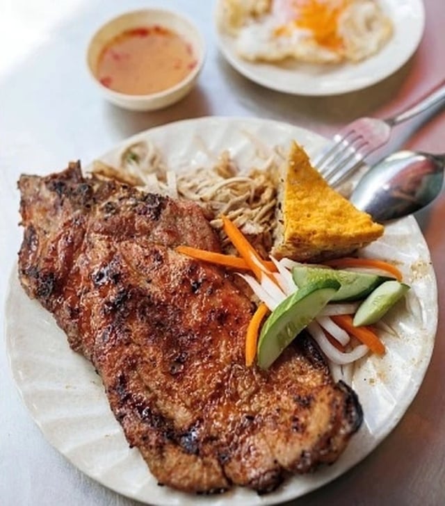 Những món ngon Việt Nam ngòai phở và bánh mì: Khám phá ẩm thực đặc sắc - Ảnh 1.