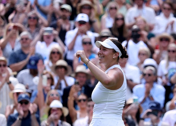 Anisimova gây sốc khi đánh bại số 1 thế giới Sabalenka để vào chung kết Wimbledon 2025 - Ảnh 1.
