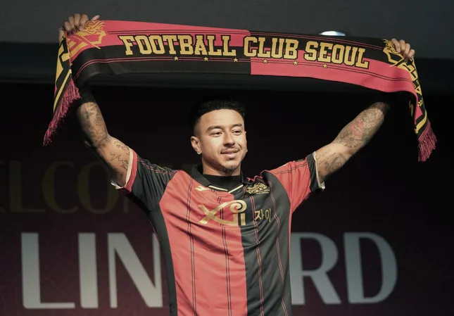 Receiving an unfavorable ruling from a Korean court, Jesse Lingard demands to remove the photo album 2