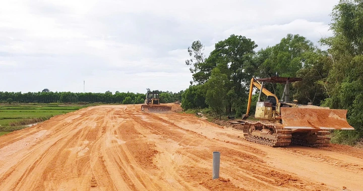 Removing the "bottleneck" of the Dong Ha bypass project site