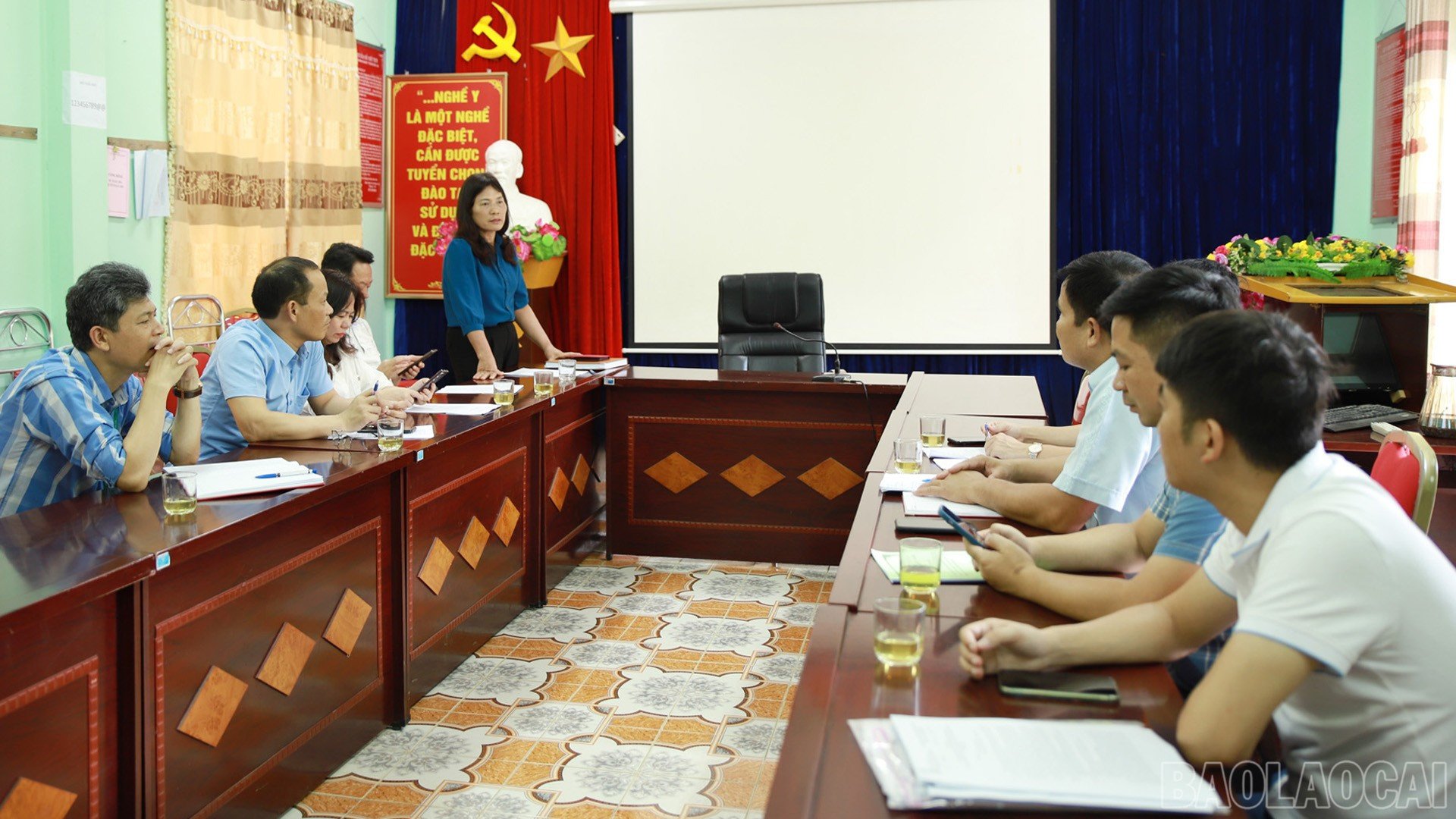 baolaocai-br_qc-buoi-lam-viec.jpg