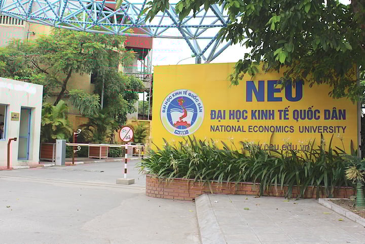 Hơn 300 'siêu cao thủ' được tuyển thẳng vào Đại học Kinh tế quốc dân. (Ảnh minh hoạ)