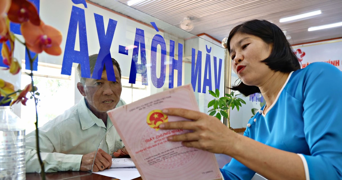 Nỗ lực giải quyết thủ tục hành chính nhanh nhất, hiệu quả nhất từ tỉnh đến xã