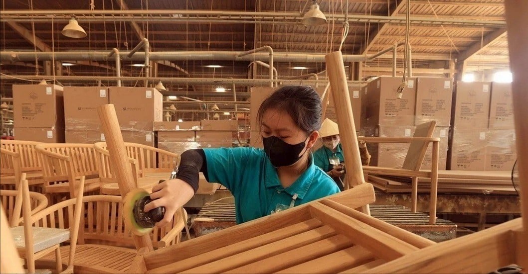 Rubberwood furniture manufacturing