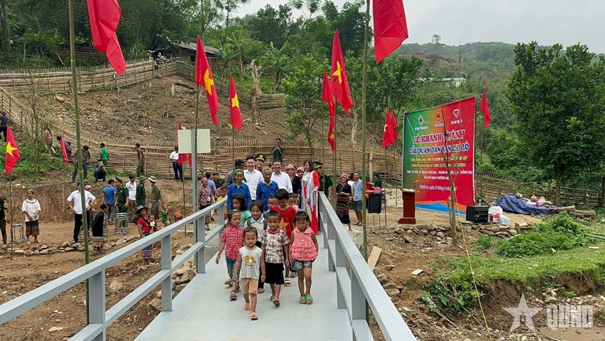 Shining the image of Uncle Ho's soldiers in difficult times