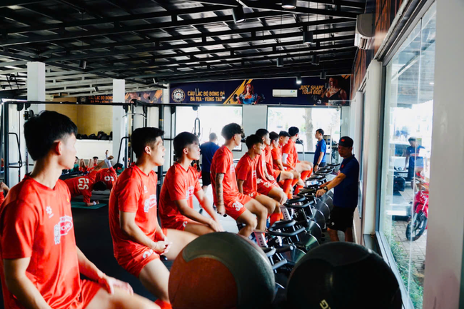 Cầu thủ Việt kiều bị loại khỏi danh sách U23 Việt Nam- Ảnh 1.