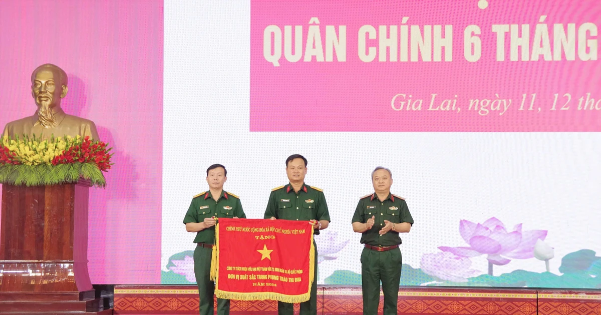 អង្គភាពទី ១៥ បានរៀបចំសន្និសីទយោធា-នយោបាយ។