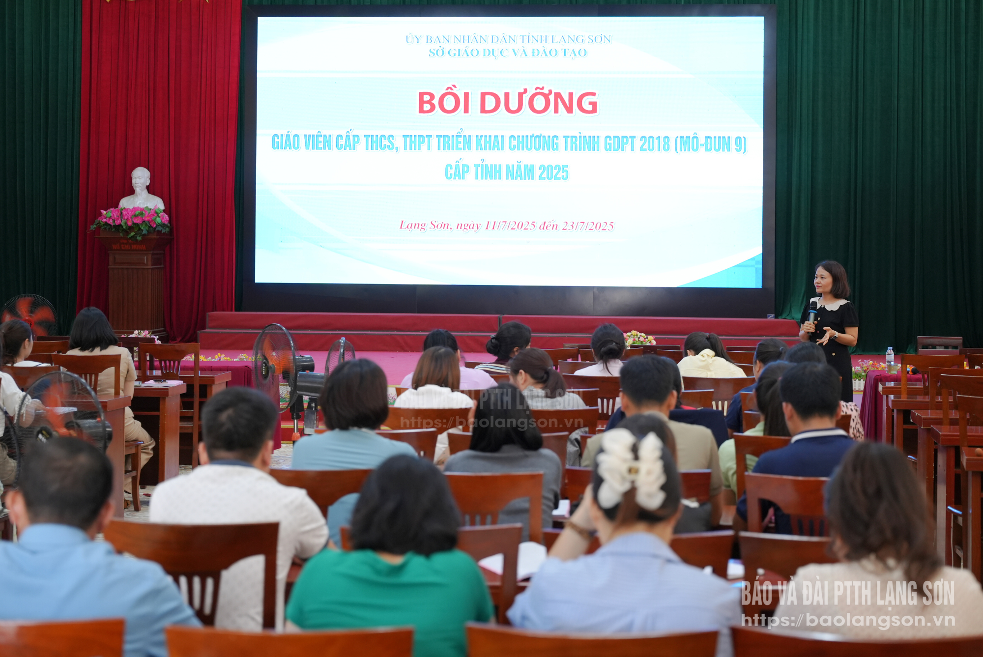 Lớp bồi dưỡng về hoạt động trải nghiệm, hướng nghiệp cấp Trung học phổ thông