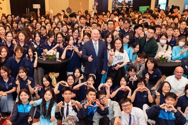 Sinh viên Khoa Du lịch, Trường Đại học Mở Hà Nội có một trải nghiệm ý nghĩa 4 khách sạn lớn tại Hà Nội.