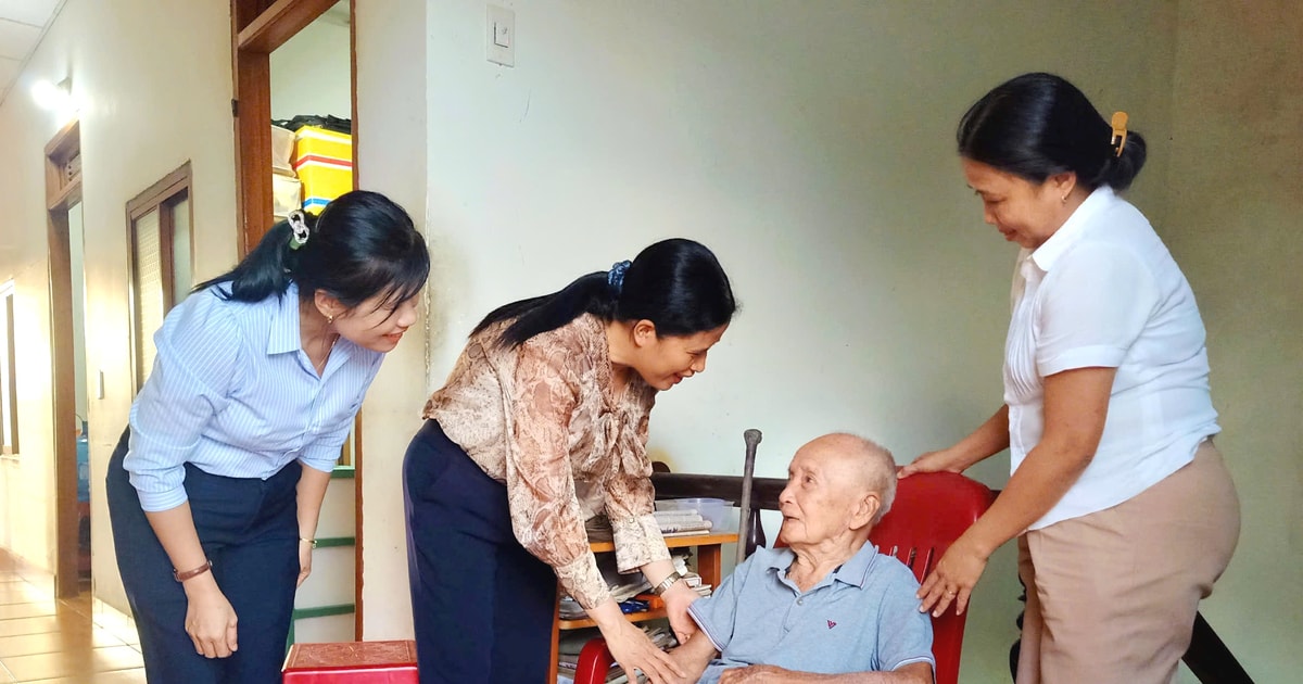 Chăm lo an sinh xã hội