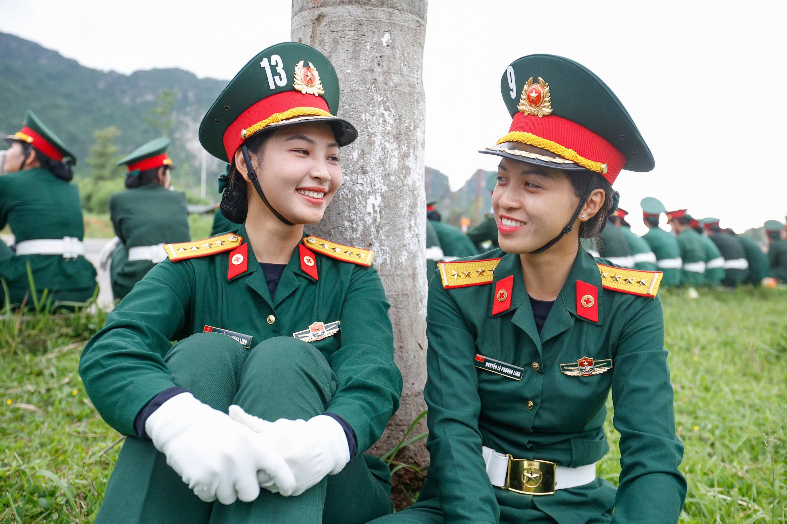 Lời hẹn về chung một nhà sau nhiệm vụ A80 của nữ chiến sĩ khối quân y - Ảnh 2.