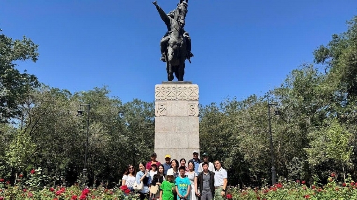 Hành trình theo dấu ấn Chủ tịch Hồ Chí Minh tại Almaty, Kazakhstan
