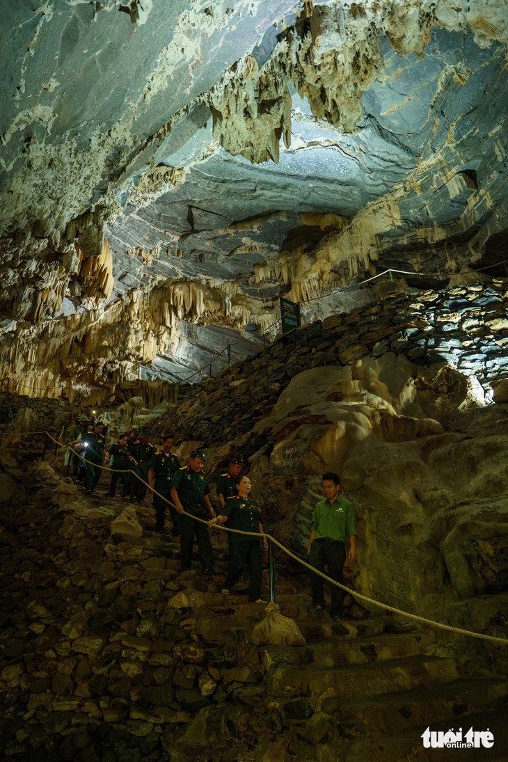 Khám phá Hang Chỉ Huy giữa lòng di sản Phong Nha - Ảnh 2.