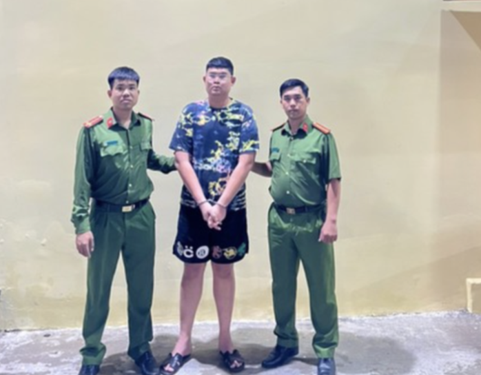 Công an TP HCM truy nã Huỳnh Xuân Vấn trong vụ lừa án Phan Công Khanh Supper - Ảnh 2.