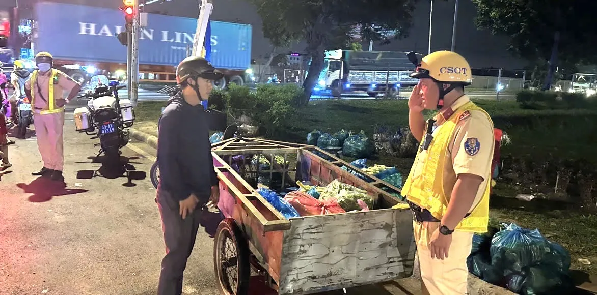 គ្រប់គ្រងយានជំនិះលើសទម្ងន់ កាត់បន្ថយការកកស្ទះនៅច្រកទ្វារចូលទីក្រុងហូជីមិញ