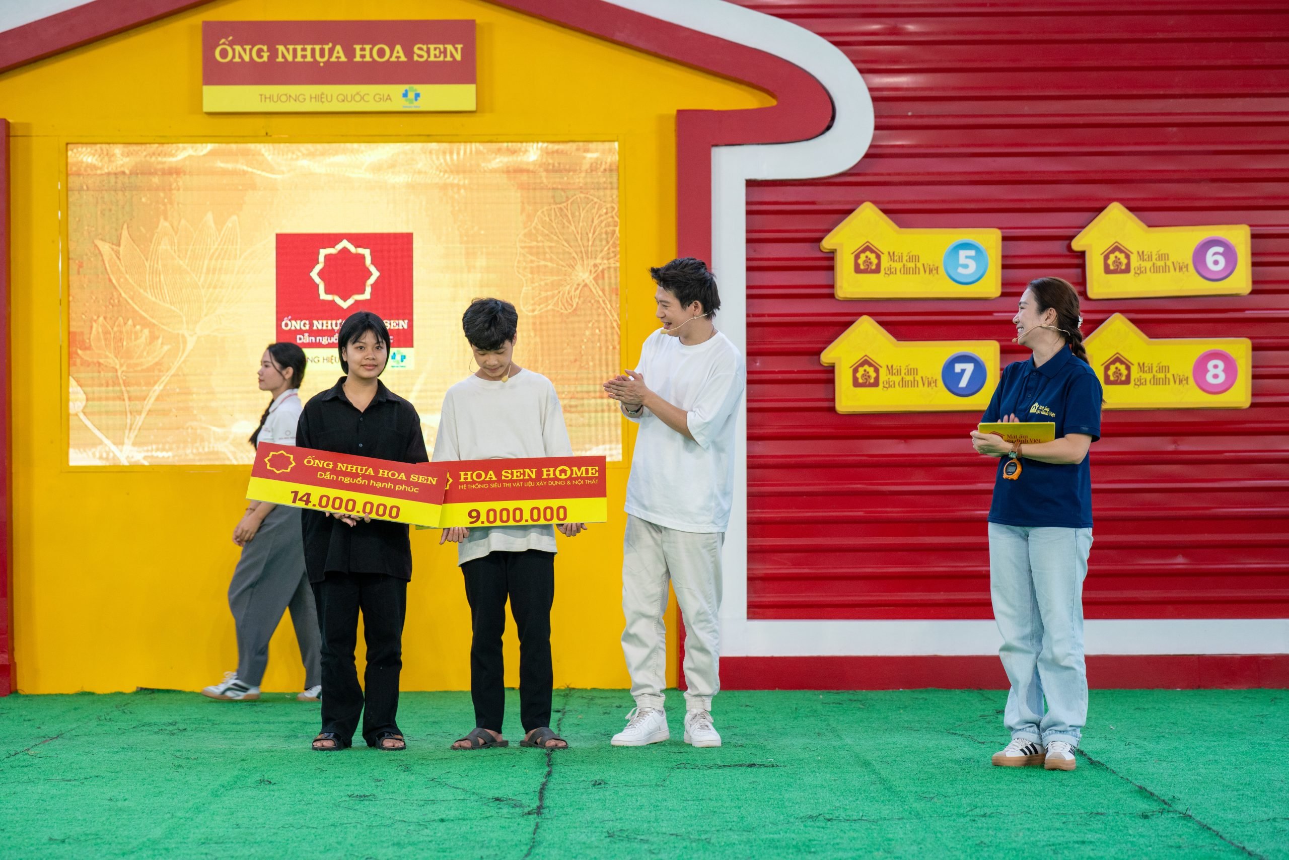 Gia đình em Đào Văn Minh đạt hạng nhì.
