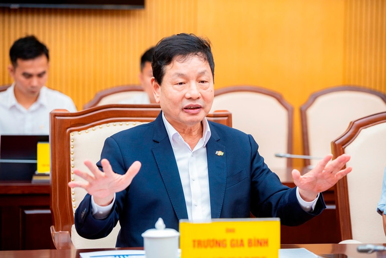 ong-truong-gia-binh-chu-tich-hdqt-tap-doan-fpt-bay-to-mong-muon-fpt-lam-dau-moi-sap-xep-lai-giang-son-cua-quang-ninh.jpg