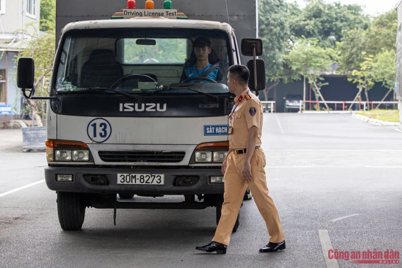 Tăng cường thêm Trung tâm sát hạch lái xe, phục vụ người dân -0