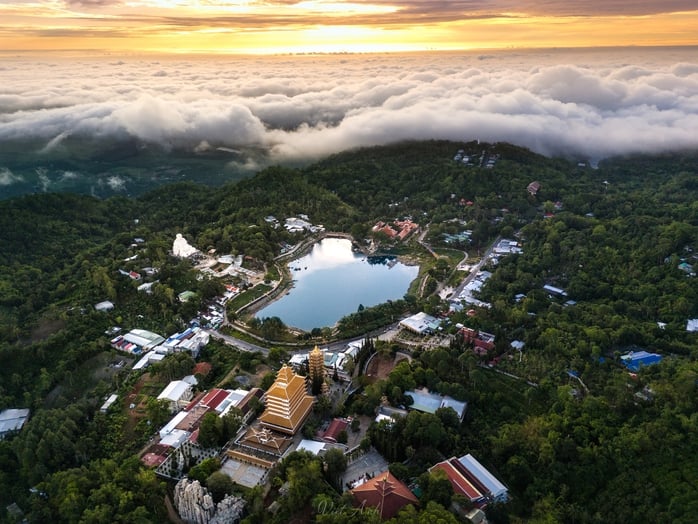 Lâm viên Hotel Retreat – Nghỉ sâu, sống tĩnh giữa núi thiêng- Ảnh 1.